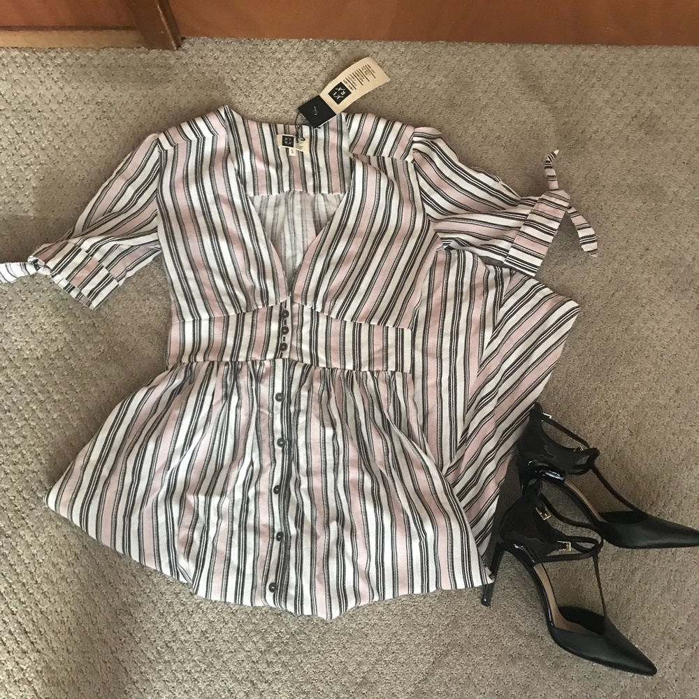 LIRA low cut midi dress